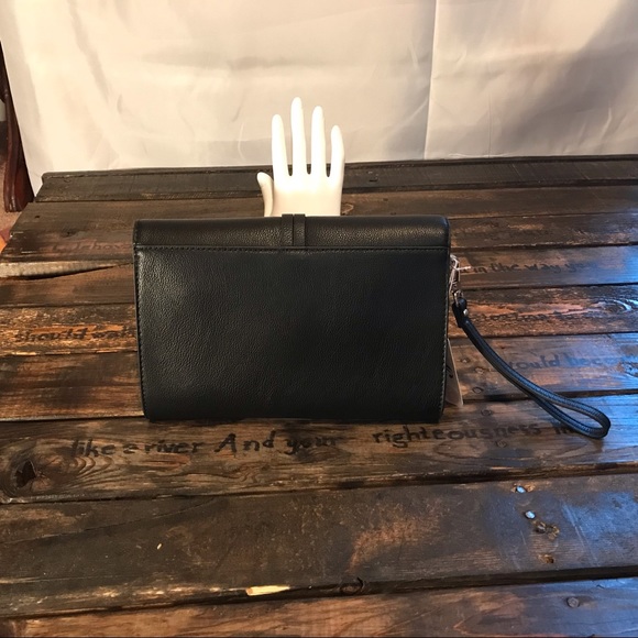 Charming Charlies Clutch - Picture 2 of 7